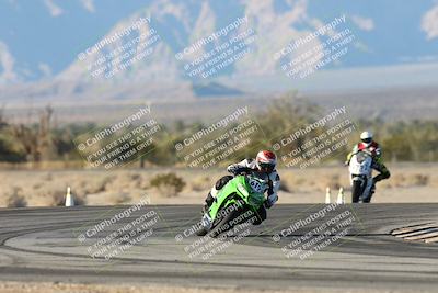 media/Dec-07-2025-CVMA (Sun) [[3e7d2de5dc]]/Race 18-Formula Twins-Formula 40 UL/